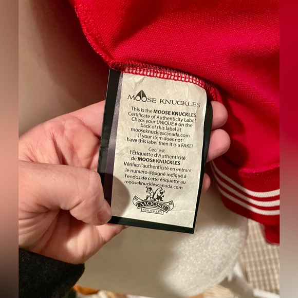 Moose Knuckles Women’s Red Size Large Jarry Hoody - Picture 7 of 13